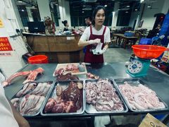-标记美食新鲜猪杂(兴南大道店)