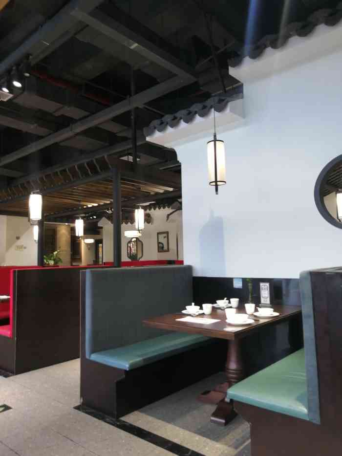 徽州食苑老鸭汤城市生活广场店红烧肥肠味道不错好吃