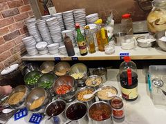 自助调料区-两三事小郡肝串串香火锅(桂庙店)