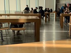 -Apple零售店(新街口店)