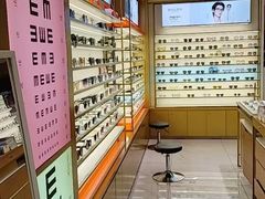 -爱视眸Eyeblling眼镜·依视路·蔡司镜片折扣店(百联南方商城购物中心)