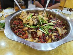 -乡土特色.冷锅鱼.牦牛肉汤锅