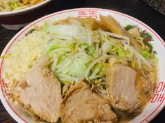 二郎系拉面-拉面莊夢語＆中华料理八椿
