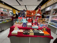 -泡泡玛特POPMART(杭州乐堤港店)