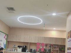 -爱威盛亲子俱乐部·纽约国际早托中心