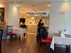 -深圳富苑皇冠假日套房酒店
