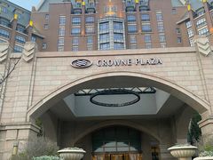 -天津京基皇冠假日酒店