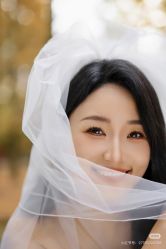 -喜爱高定婚纱摄影