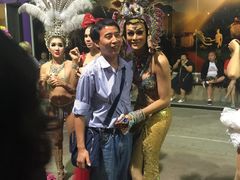 合照100泰铢-西蒙人妖秀