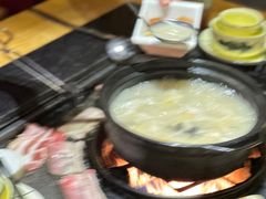 -有一锅·野生菌黑山羊腊排骨火锅(古城北门店)