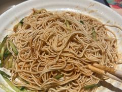 -肥肥虾庄·金牌油焖大虾(杨园滨江时代walk店)