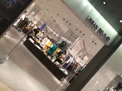 -URBAN REVIVO(七宝领展广场店)