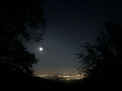 -鬼笑石后山停车场
