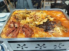 -在巷子里的烤肉店·螺蛳粉烤鱼·牛蛙(和美城店)