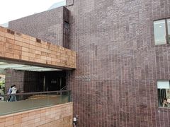 -香港大学