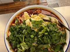 -珀玉莲花白米线店