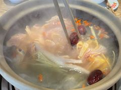 -邹开喜·炭炉鸡煲·海鲜火锅(虹口足球场店)