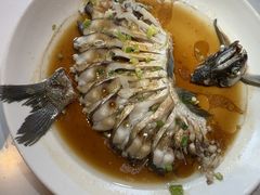 -小凤庭·地道湖北菜武昌鱼·藕汤(38年黄鹤楼店)