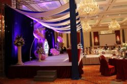 舞台侧面-M'S BANQUET AND SPACE ART