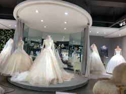 点击看大图 -艾米丽婚纱礼服