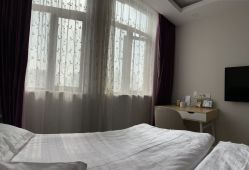 -海豚湾高端月子会所(黄浦店)