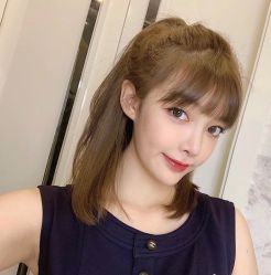 -AYO SALON