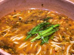 -云海肴·汽锅鸡·云南代表菜(天山百盛优客店)