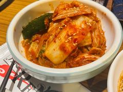 韩国泡菜-炼火烤肉店