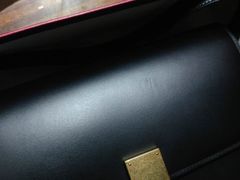 Celine Box划痕修复 -A&G奢侈品护理(万科旗舰店)