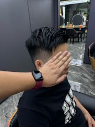 -藤野造型•烫染专业店