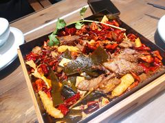 香辣牛肉锅-红蕃干锅·脆皮香辣虾(南屏街金鹰店)