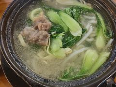 -丽虹云南过桥米线(兴工街店)
