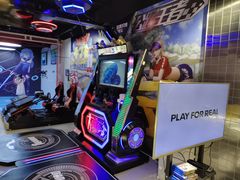 -VR+乐园·VR电竞·家庭亲子·密室逃脱·轰趴团建