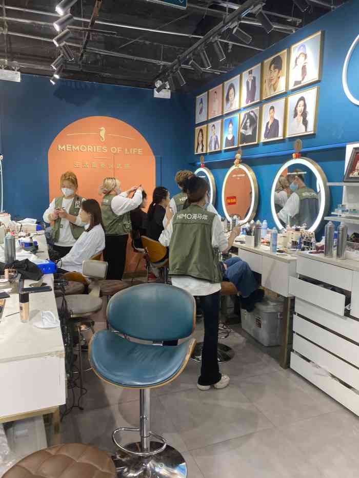 海马体照相馆(石家庄勒泰中心店)-"并不值这个钱,100块照个证件照