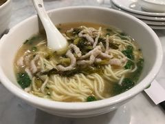 酸菜肉丝面-惠如樓(白云机场T2国际出发店)
