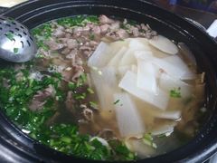 混烫汤锅-乐山食古香跷脚牛肉