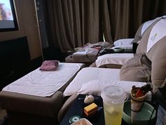 -金色印象·4K影院式足体养生(杨家坪西郊店)
