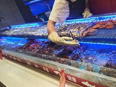 -四囍码头海鲜烧烤自助火锅(外滩南京东路悦荟广场店)