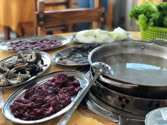 -五洞培记山庄·鲜牛肉火锅