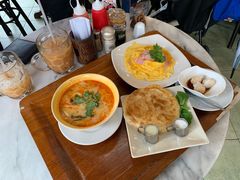 -邢泰记