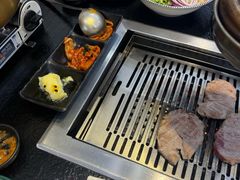 -臻牛烤肉