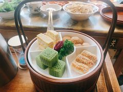 -月满大江火锅(总府路店)