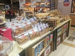 面包甜点陈列柜-盒马鲜生(杭州运河上街店)