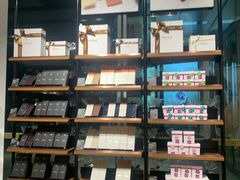 -Laderach 莱德拉(上海环贸iapm店)