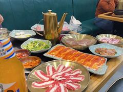 -臻牛烤肉