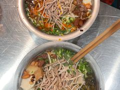 -老五鸡丝豆花面粉(瑞金北路68号院店)