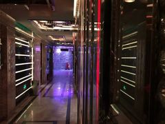 -蓝尊量贩(黄河路店)