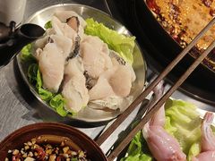 -鹿鸣山草本茶香火锅(园西路店)