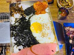 -鑫釜山海鲜烧烤(鑫丰国际店)