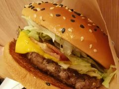 安格斯厚牛培根堡-麦当劳(宜安广场店)